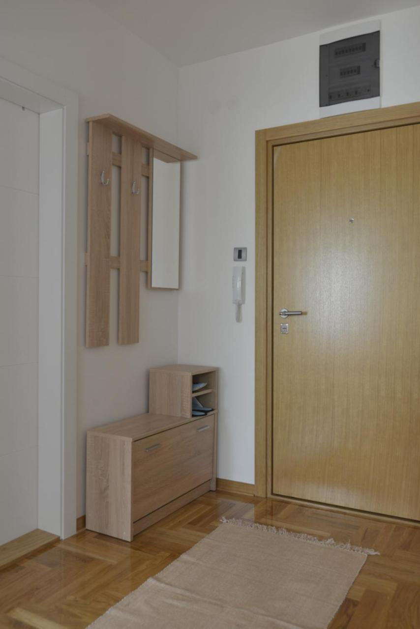 Apartment Vas Raj Novi Sad Esterno foto